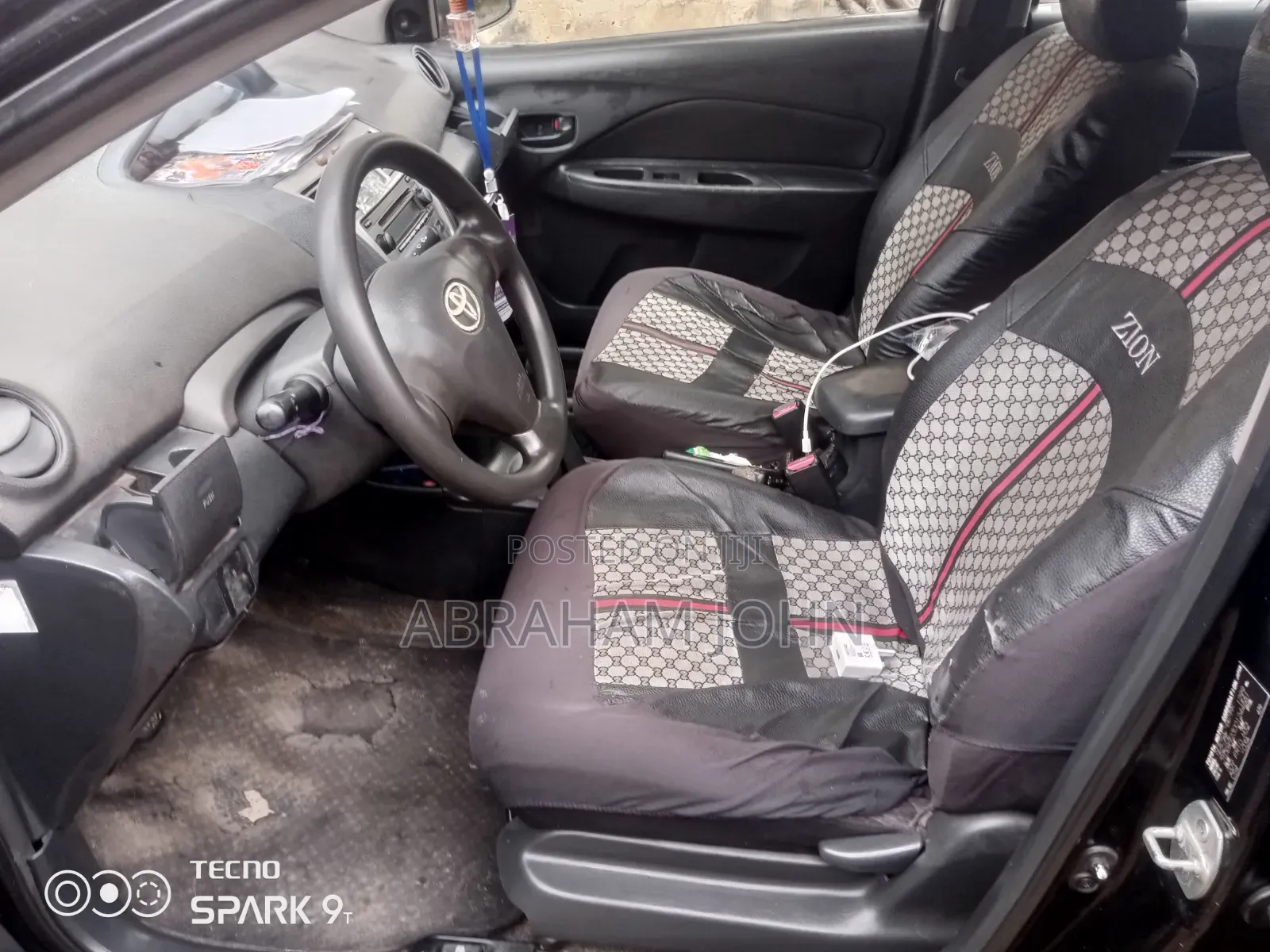 Toyota Yaris 2013 Black