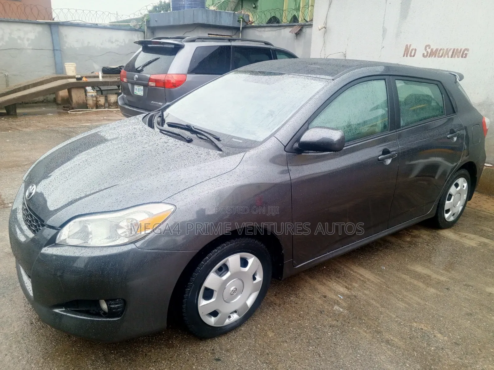 Toyota Matrix 2010 Gray