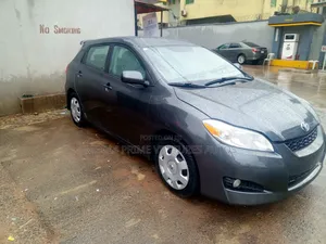Toyota Matrix 2010 Gray