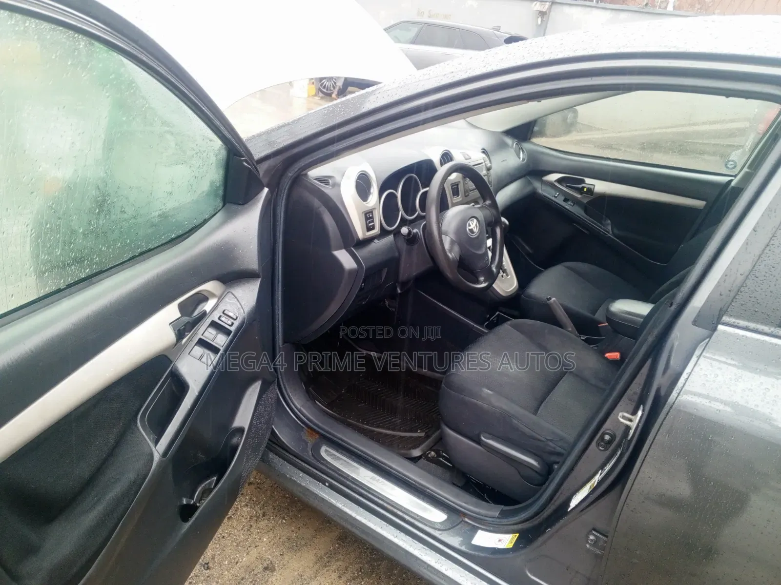 Toyota Matrix 2010 Gray