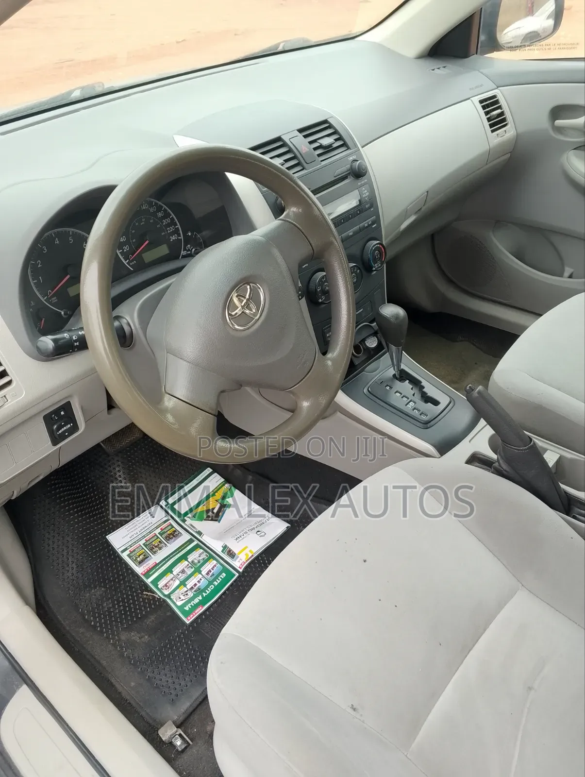 Toyota Corolla 2009 Gray