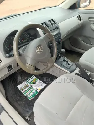 Toyota Corolla 2009 Gray