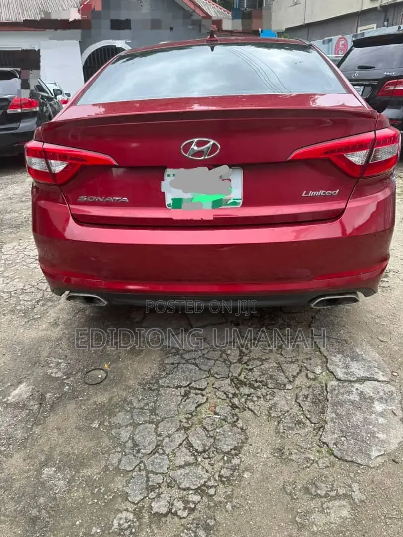 Hyundai Sonata 2015 Red