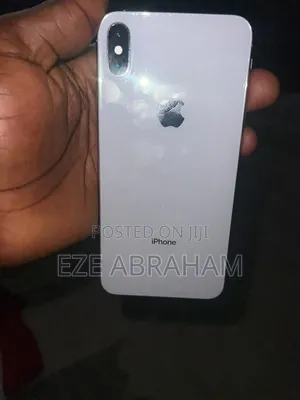 Apple iPhone XS Max 64 GB White