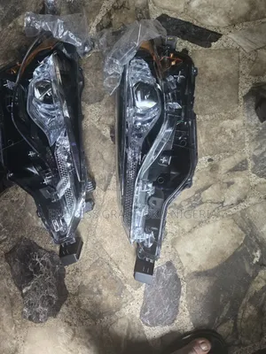 Headlamp Corolla 2018