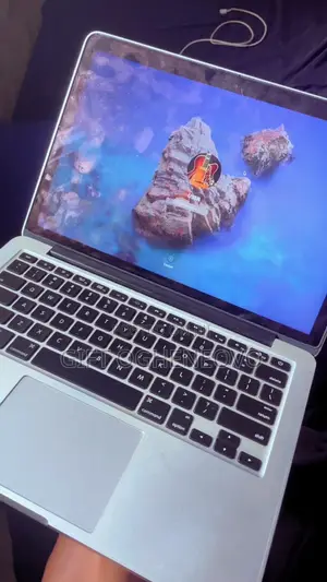 Laptop Apple MacBook Pro 2015 8GB Intel Core i5 SSD 256GB