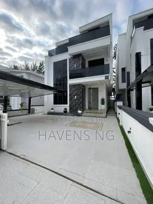 5bdrm Duplex in Ikota for sale