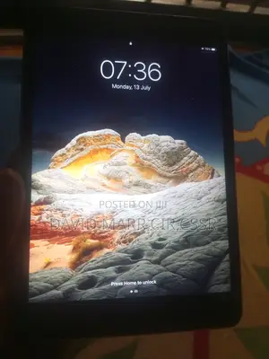 New Apple iPad (2025) 16 GB Gray