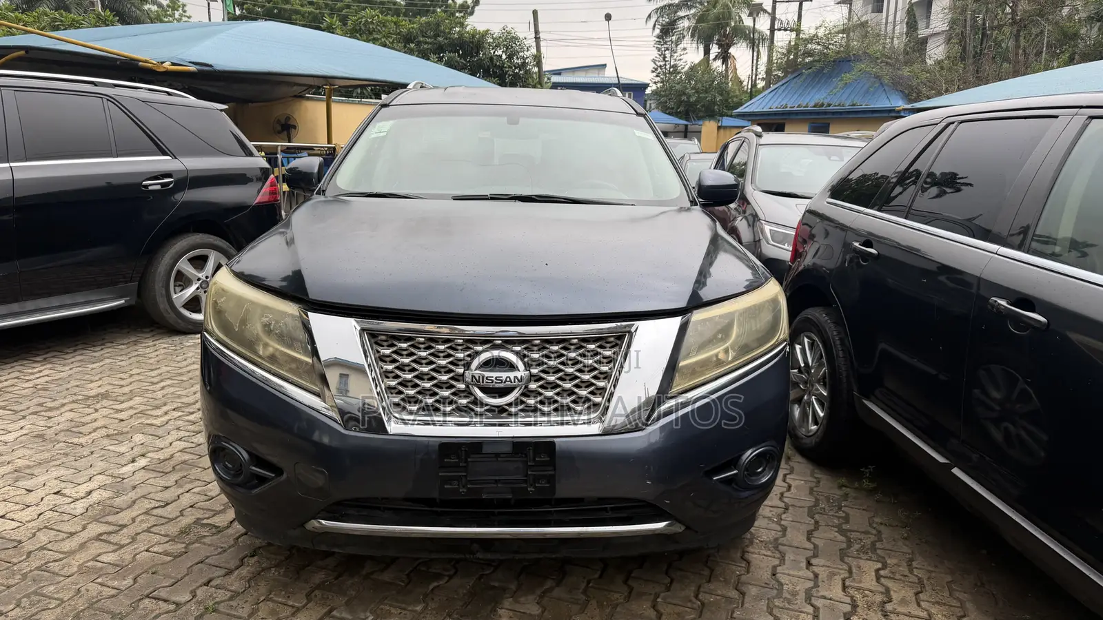 Nissan Pathfinder SV 4x4 2013 Blue