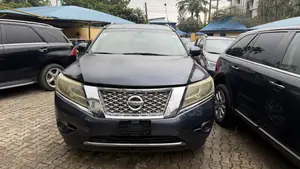 Nissan Pathfinder SV 4x4 2013 Blue