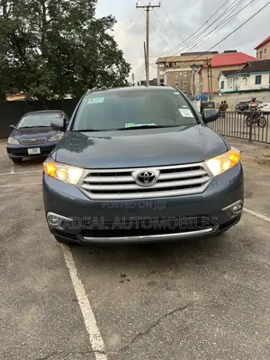 Toyota Highlander Limited 2012 Blue