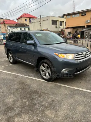 Toyota Highlander Limited 2012 Blue