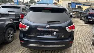 Nissan Pathfinder SV 4x4 2013 Blue