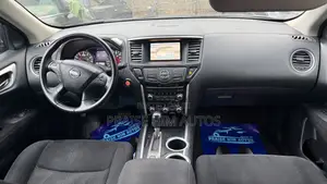 Nissan Pathfinder SV 4x4 2013 Blue
