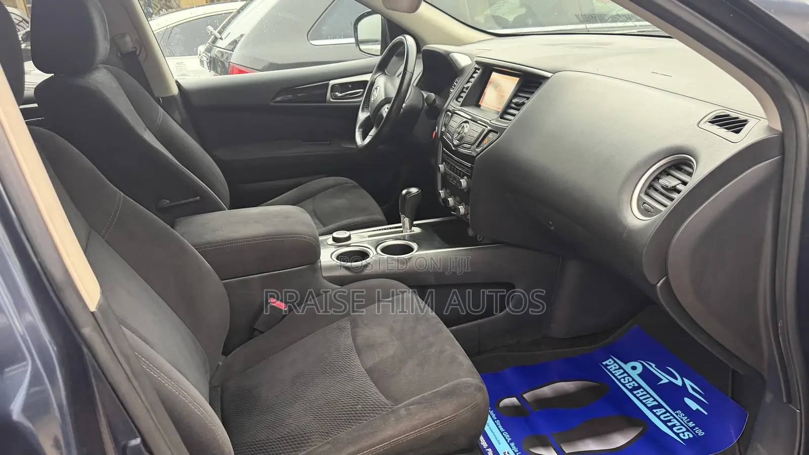 Nissan Pathfinder SV 4x4 2013 Blue