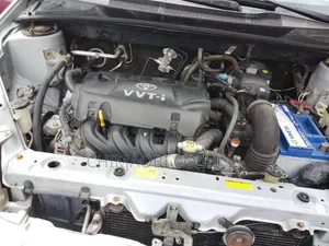 Toyota Yaris 2004 Gray