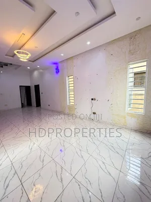 Mini Flat in Thomas Estate, Lagos Island / Lagos Island for rent