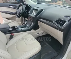 Ford Edge Titanium 4dr AWD 2017 Off white