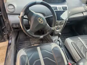 Toyota Yaris 2009 Black