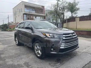 Toyota Highlander Limited Platinum 4x4 V6 (3.5L 6cyl 8A) 2017 Gray