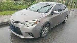 Toyota Corolla LE 4dr Sedan (1.8L 4cyl CVT) 2014 Gray