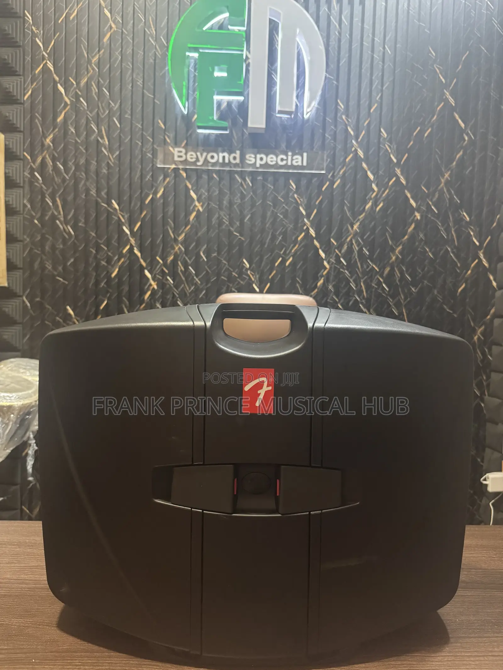 Fender Passport Pd-150 Pa System With Speakers Mixer