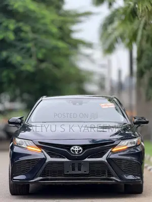 Toyota Camry XSE (2.5L 4cyl 8A) 2019 Blue