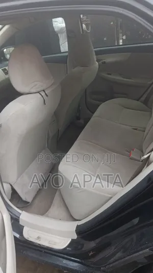 Toyota Corolla 2012 Black