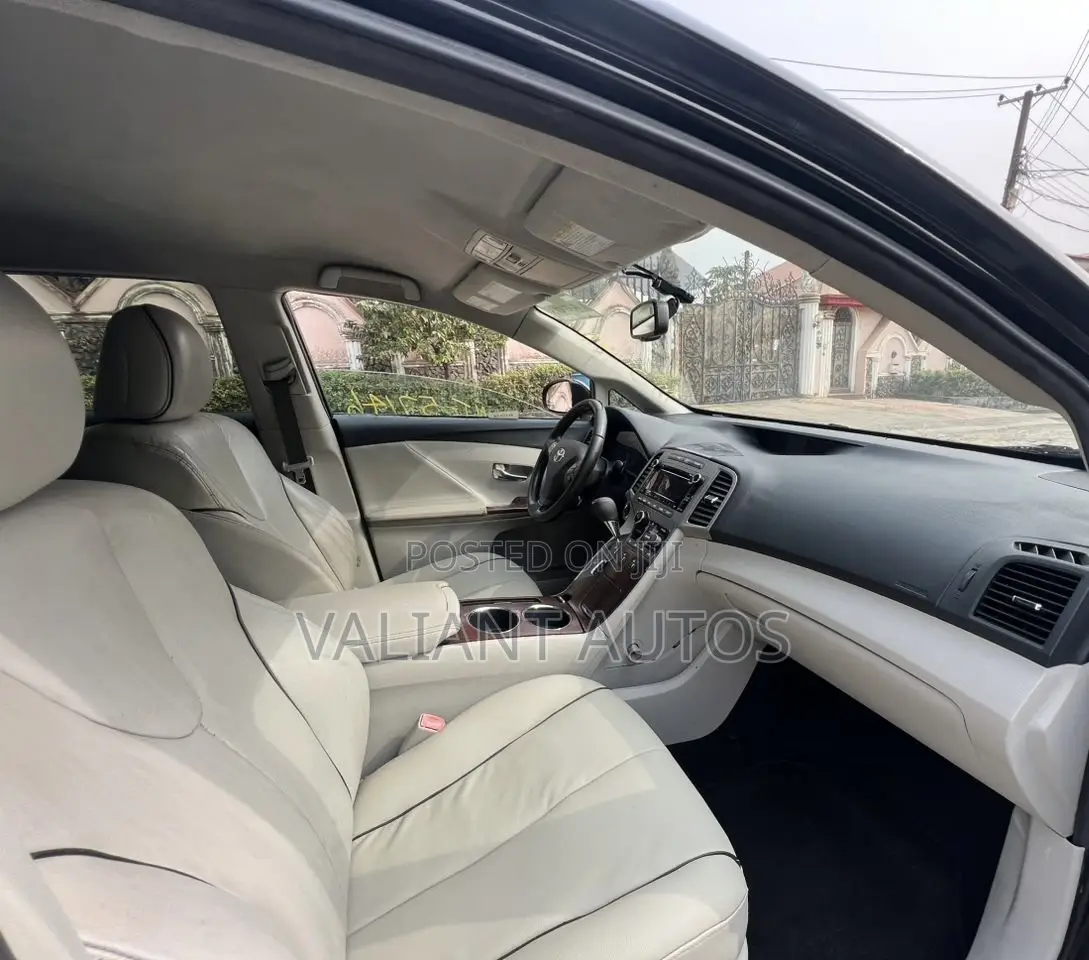 Toyota Venza 2012 Black