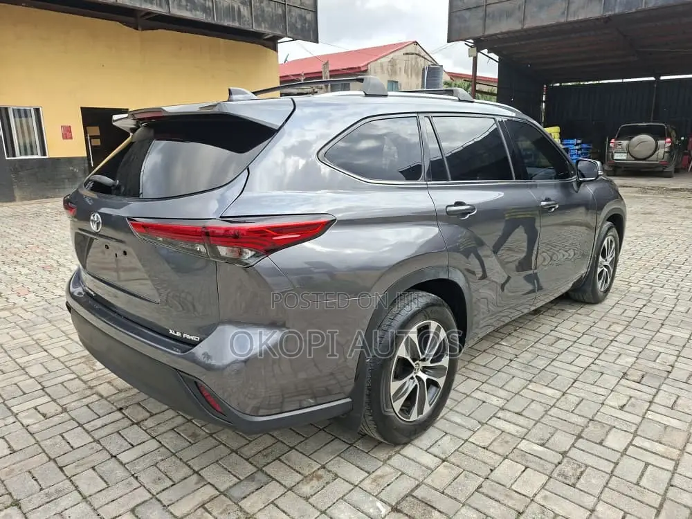 Toyota Highlander 2020 Gray