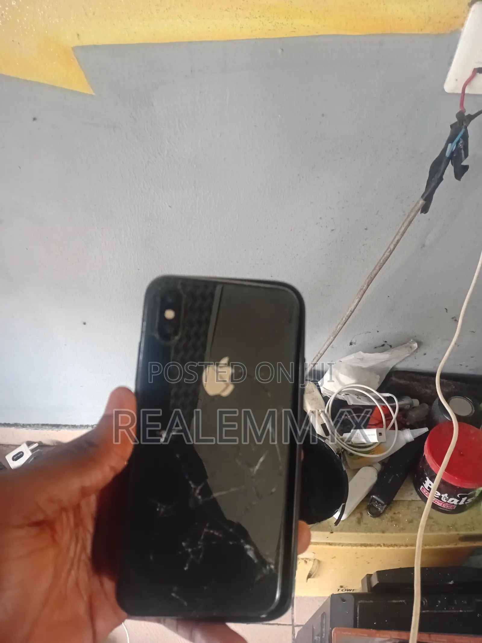 Apple iPhone X 64 GB Black