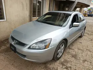 Honda Accord 2004 Silver