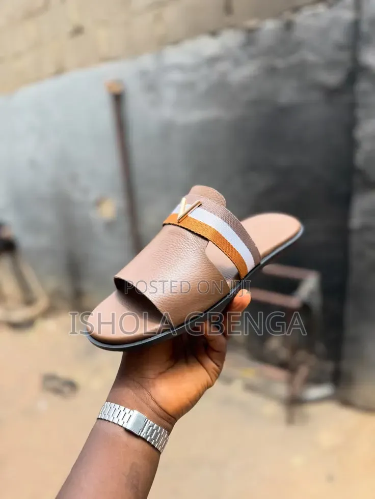 Classic Leather With Belt Slippers
