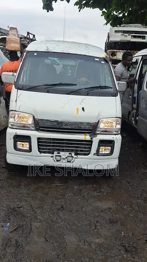 Suzuki Every 2010 White