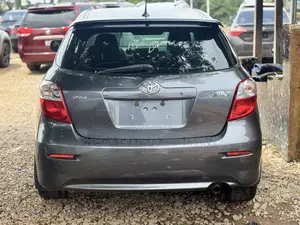 Toyota Matrix S Hatchback AWD (2.4L 4cyl 4A) 2010 Gray
