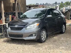 Toyota Matrix S Hatchback AWD (2.4L 4cyl 4A) 2010 Gray