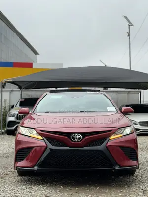 Toyota Camry XSE (2.5L 4cyl 8A) 2019 Red