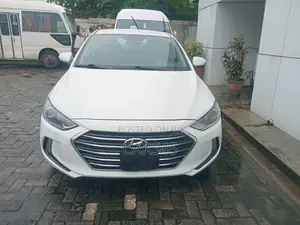 Hyundai Elantra 2017 White