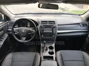 Toyota Camry 2015