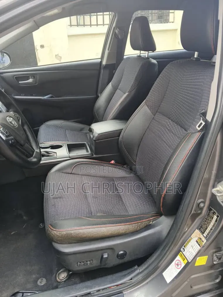 Toyota Camry 2015