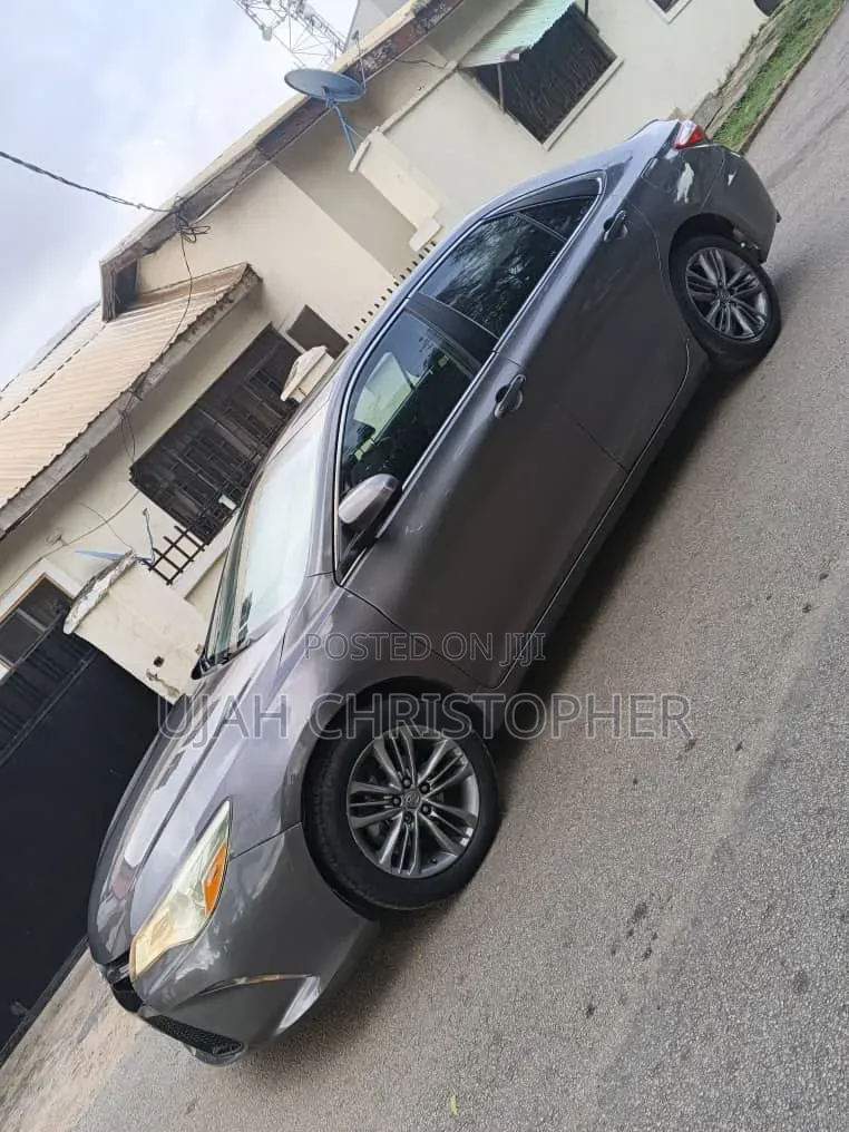Toyota Camry 2015