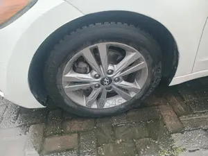 Hyundai Elantra 2017 White