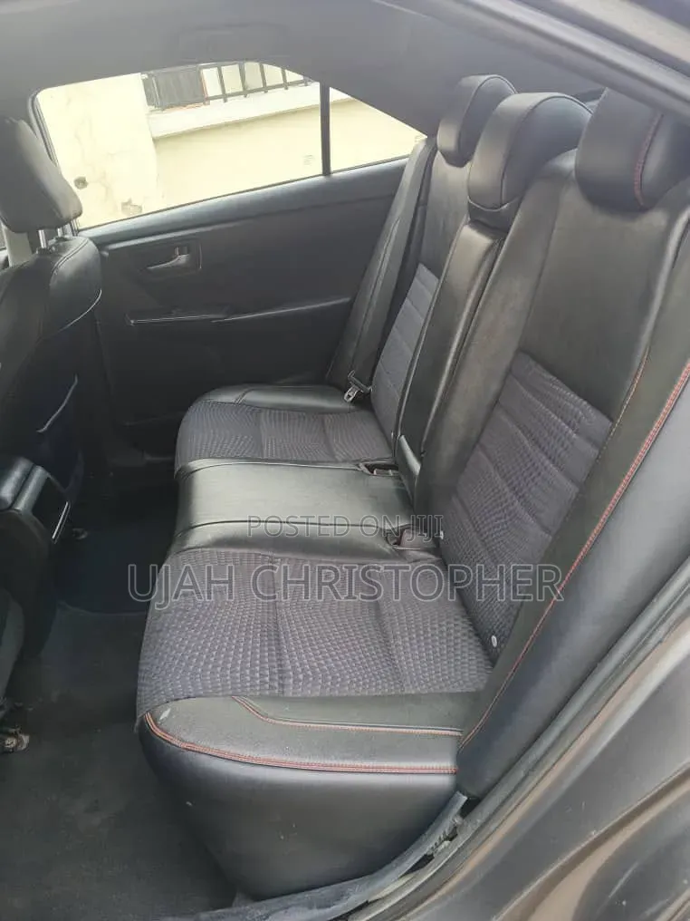 Toyota Camry 2015