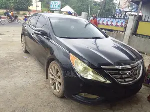 Hyundai Sonata 2011 Black