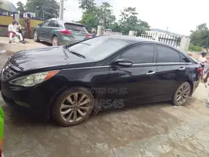 Hyundai Sonata 2011 Black