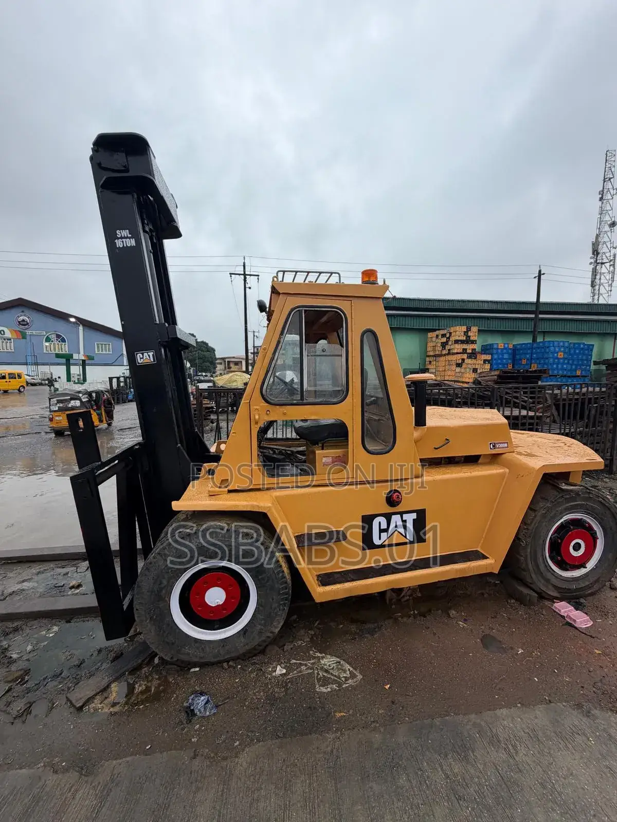 15 Tons Caterpillar Forklift