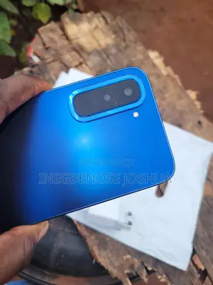 Infinix Hot 70 128 GB Blue