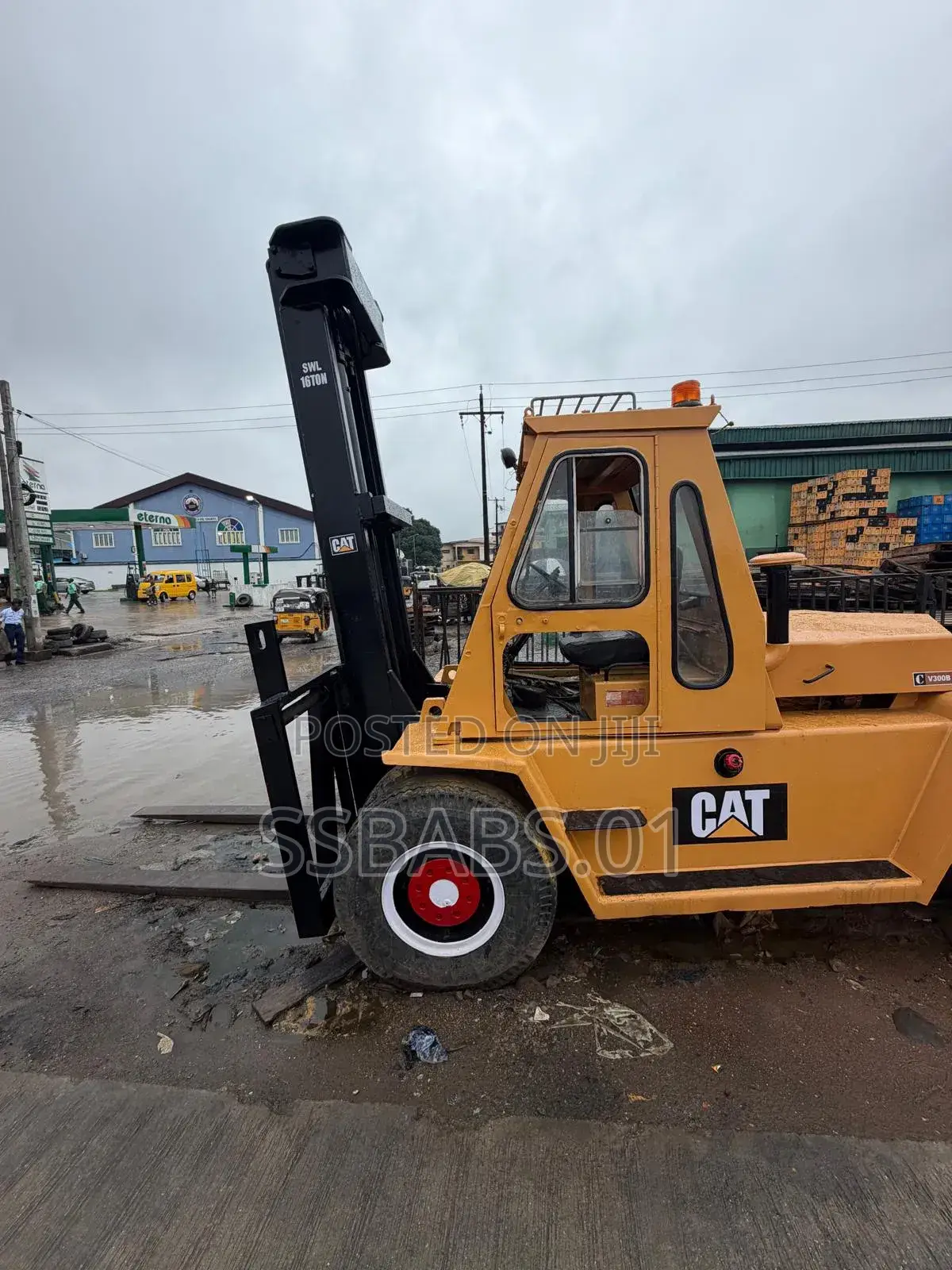 15 Tons Caterpillar Forklift