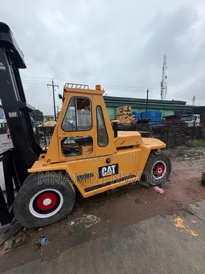 15 Tons Caterpillar Forklift