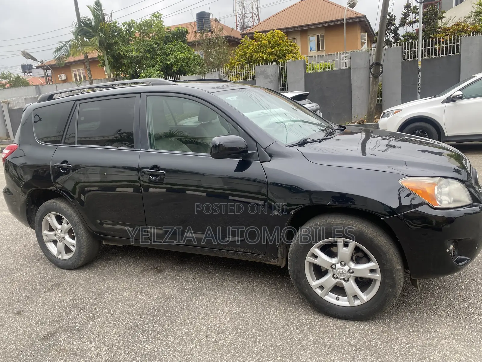 Toyota RAV4 2012 Black
